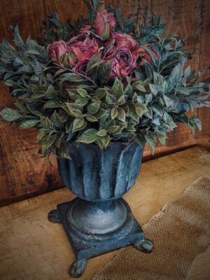 dhs-burgundy-roses