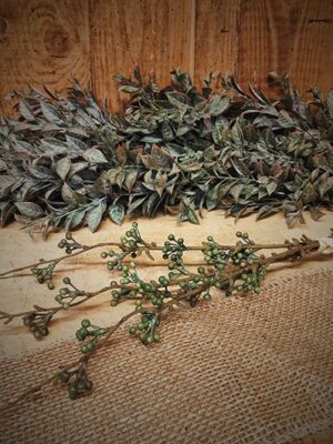 ducth-home-and-living-green-berry-branches-1